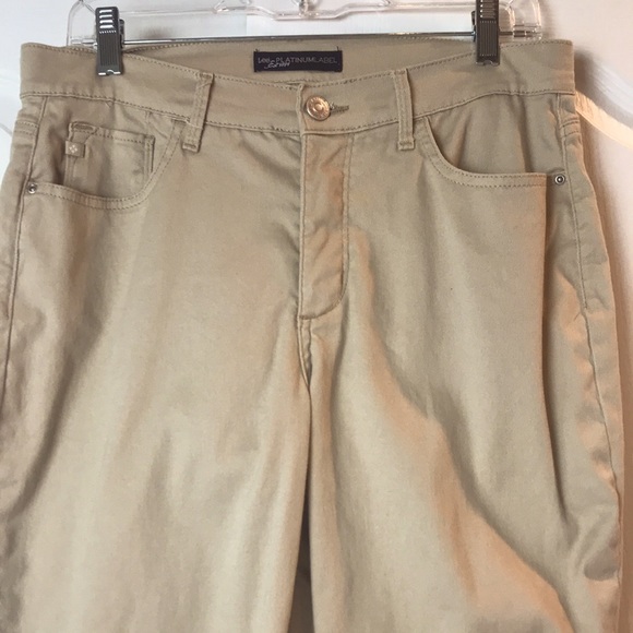 Lee platinum label khaki colored jean capris. Size 12 - Picture 3 of 6